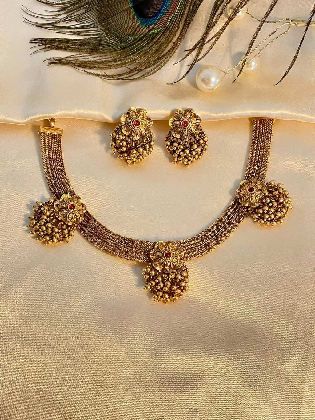 Antique Gold Floral Choker Necklace Set